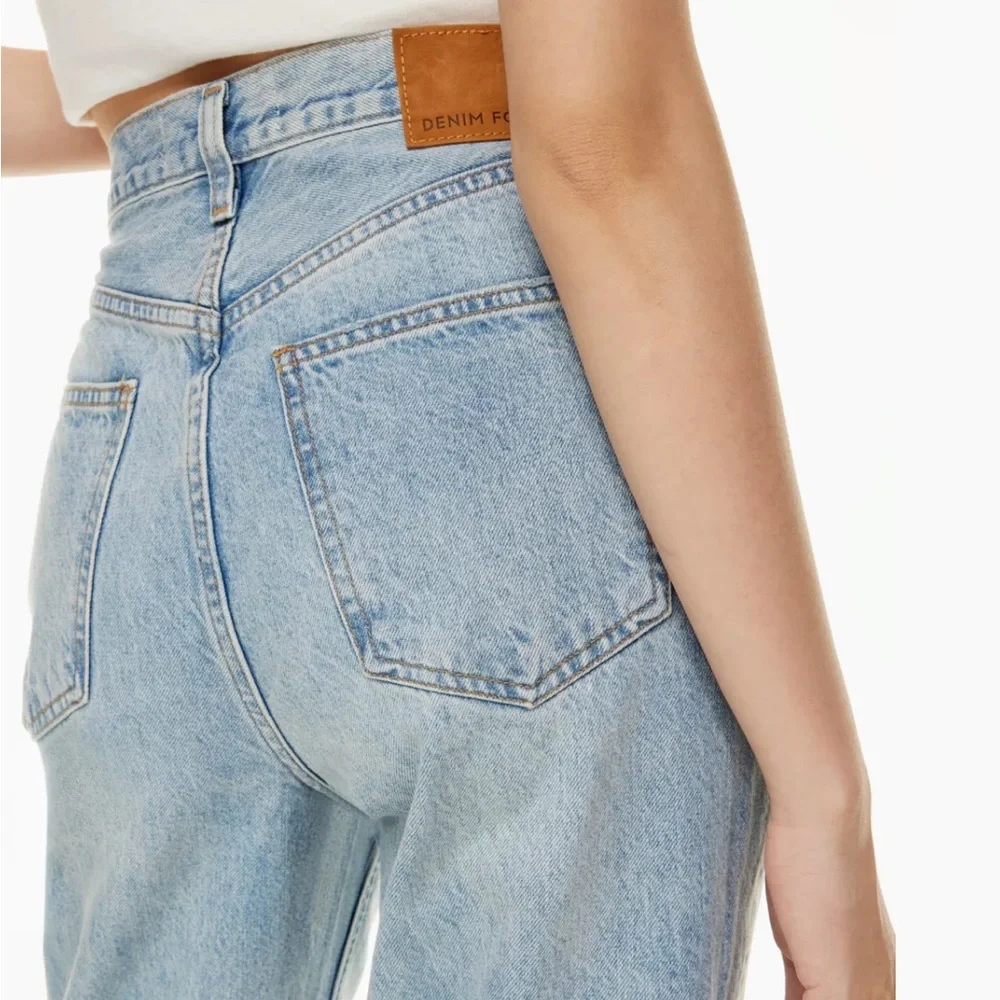 Aritzia Denim Forum The Joni High Rise Loose Jeans - Picture 5 of 16